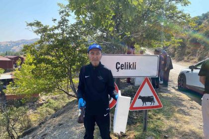 manisada-huzurevi-sakinleri-cevre-temizligi-yapti