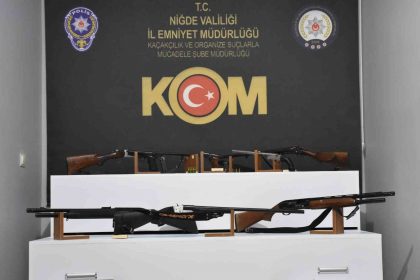 nigde-ve-nevsehirde-es-zamanli-ruhsatsiz-silah-operasyonu-9-gozalti