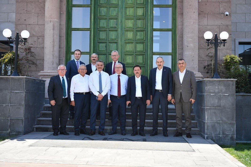 oran-heyeti-mutfak-sanatlari-merkezini-gezdi