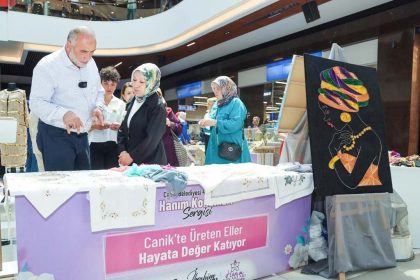 sandikci-mesleki-istihdamda-oncu-olmaya-devam-ediyoruz