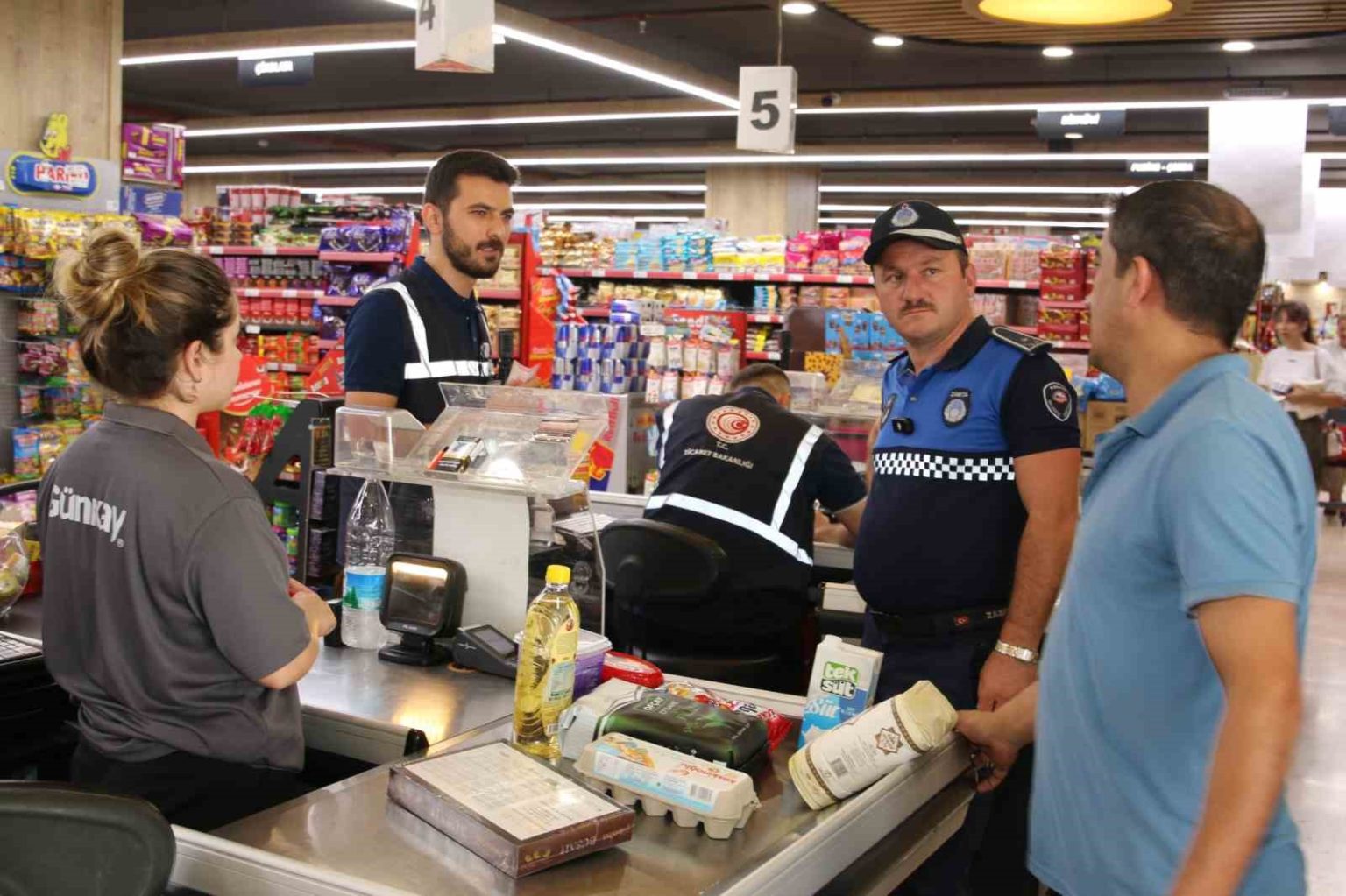 taklit-ve-tagsis-gidalar-mercek-altina-alindi