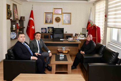 vali-sozer-inhisar-da-kaymakamlik-ve-belediye-ile-is-birligi-mesaji