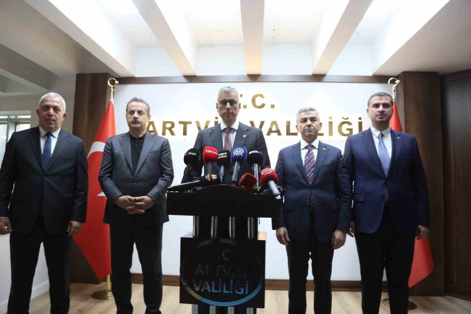 bakan-memisoglu-artvine-400-yatakli-hastane-mujdesi-verdi