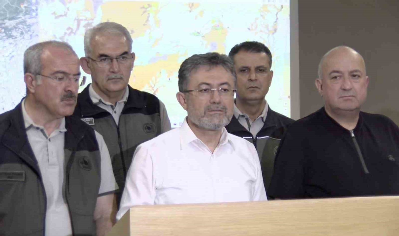 bakan-yumaklidan-canakkaledeki-yanginlara-iliskin-aciklama