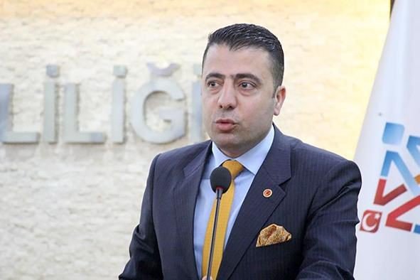 batmanli-is-insani-ekremoglu-memleketine-deger-katmaya-devam-ediyor