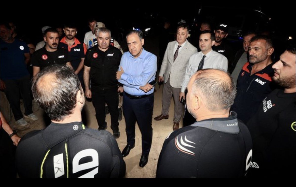 bingolde-serinlemek-icin-baraja-giren-cocuk-boguldu
