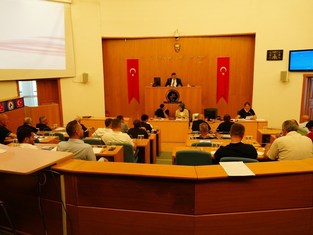 duzce-belediye-meclis-toplantisi-yapildi