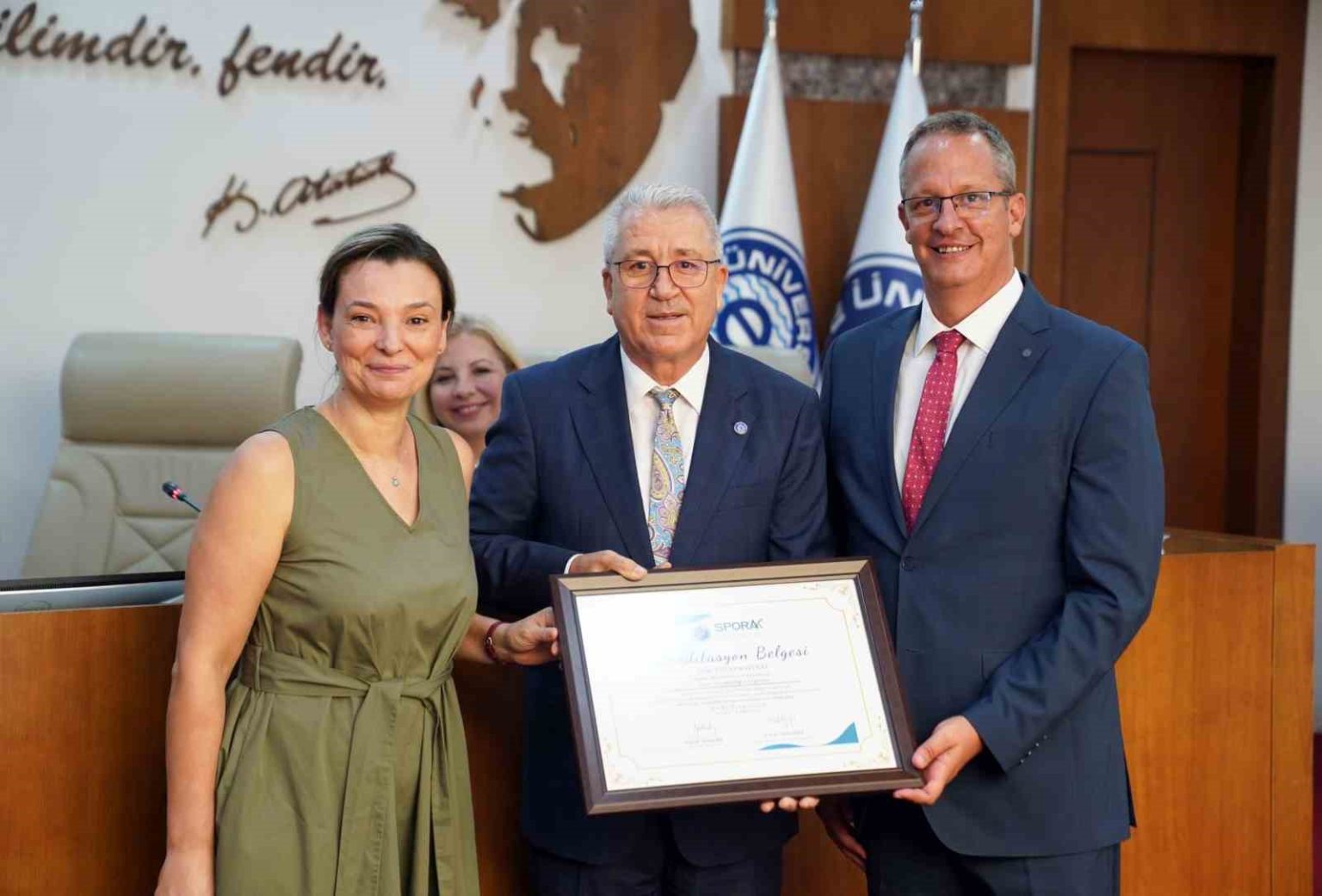 eu-spor-bilimleri-fakultesinde-spor-yoneticiligi-bolumu-de-akredite-oldu