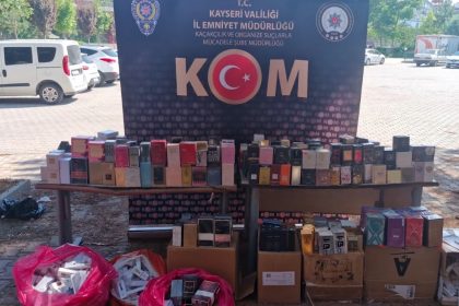 kayseride-kacak-parfum-operasyonu-2-gozalti