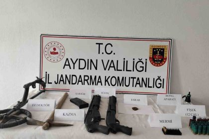 koskteki-isletmenin-ek-binasinda-uyusturucu-ve-av-tufekleri-ele-gecirildi