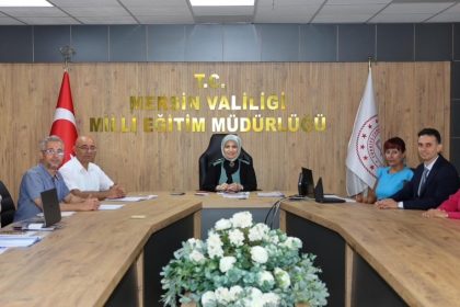 mersinde-saglikli-gelecek-icin-okul-sagligi-farkindaligi-projesi-degerlendirme-toplantisi-yapildi