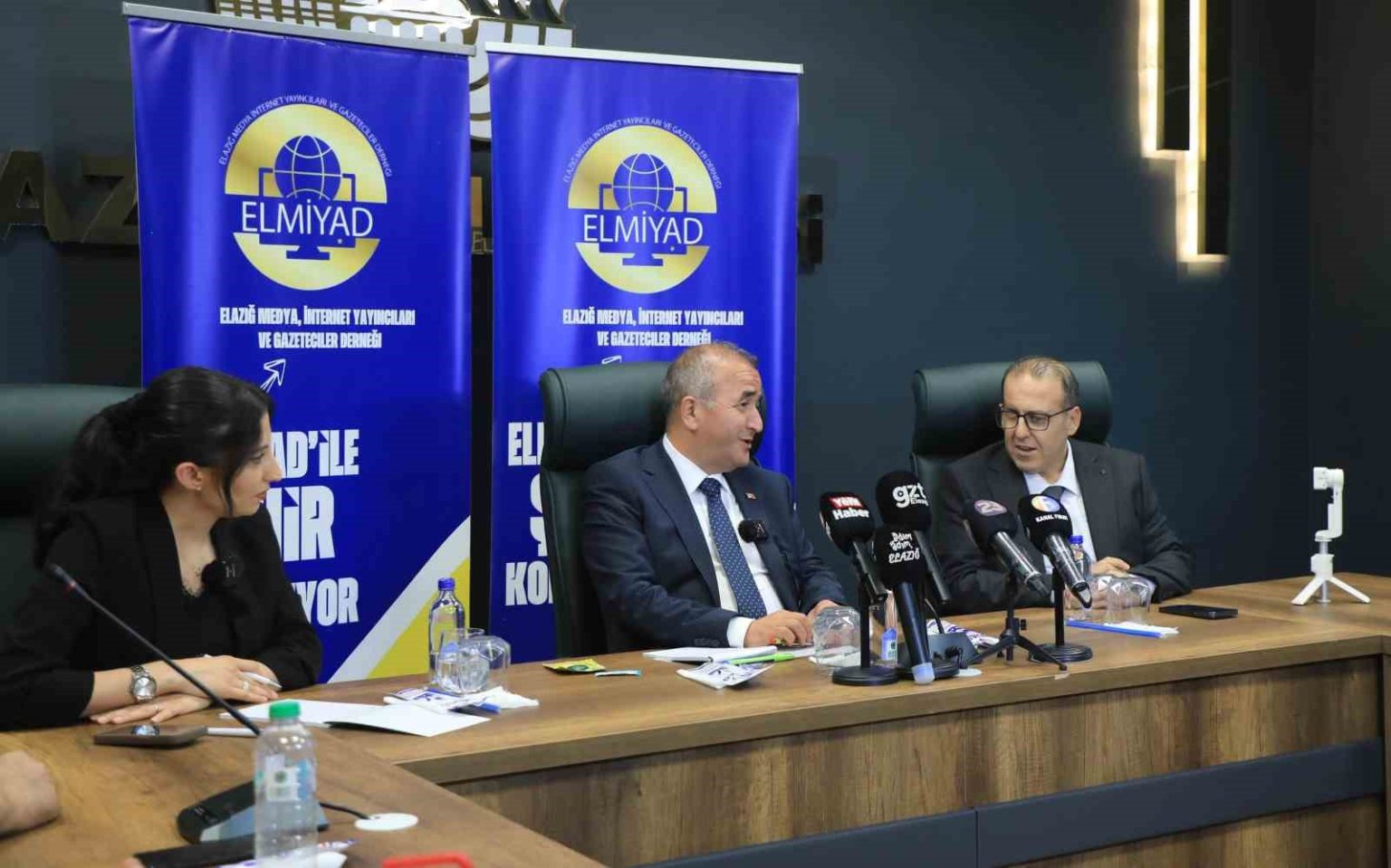vali-hatipoglu-gazetecilerin-sorularini-yanitladi