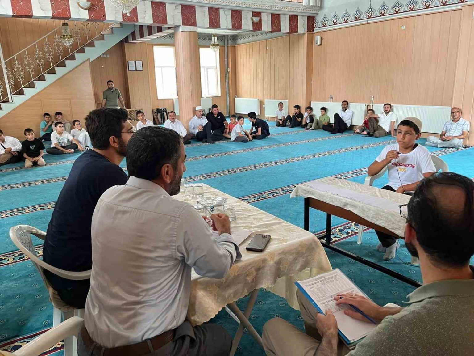 yaz-kuran-kursu-ogrencileri-arasi-hadis-ve-sure-ezberleme-yarismasi-duzenlendi