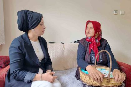 71-yasindaki-gulcemal-teyzeden-buyukakina-davet