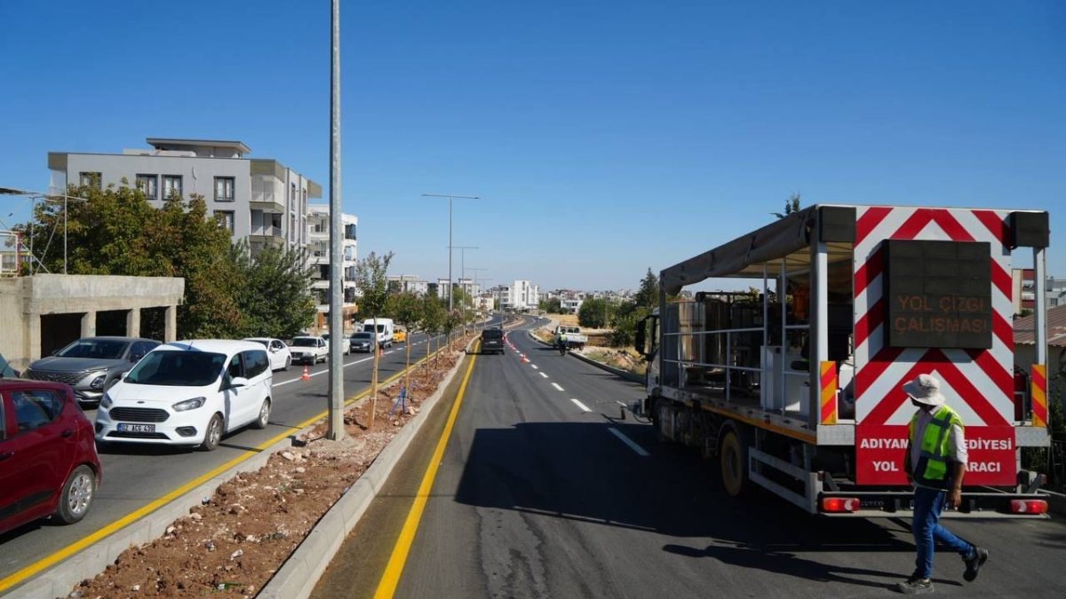 cevre-yolunda-yol-cizgi-ve-tabela-duzenlemesi