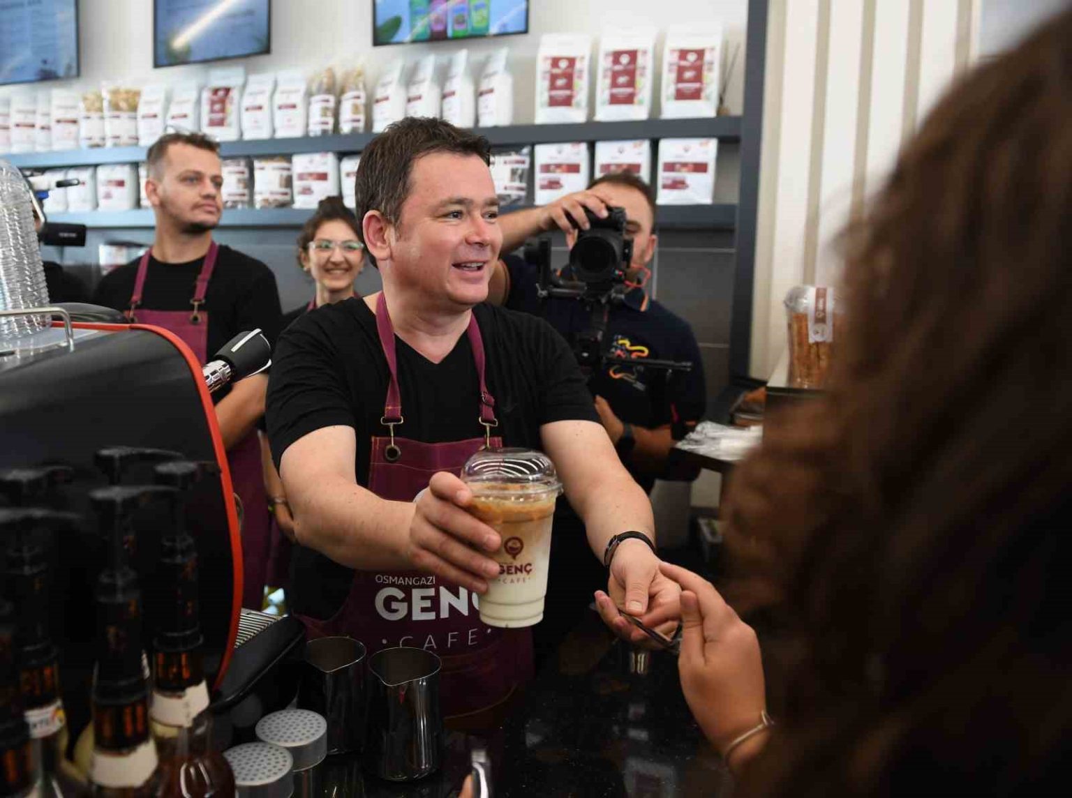 genc-kafe-bir-yilda-320-bin-genci-agirladi