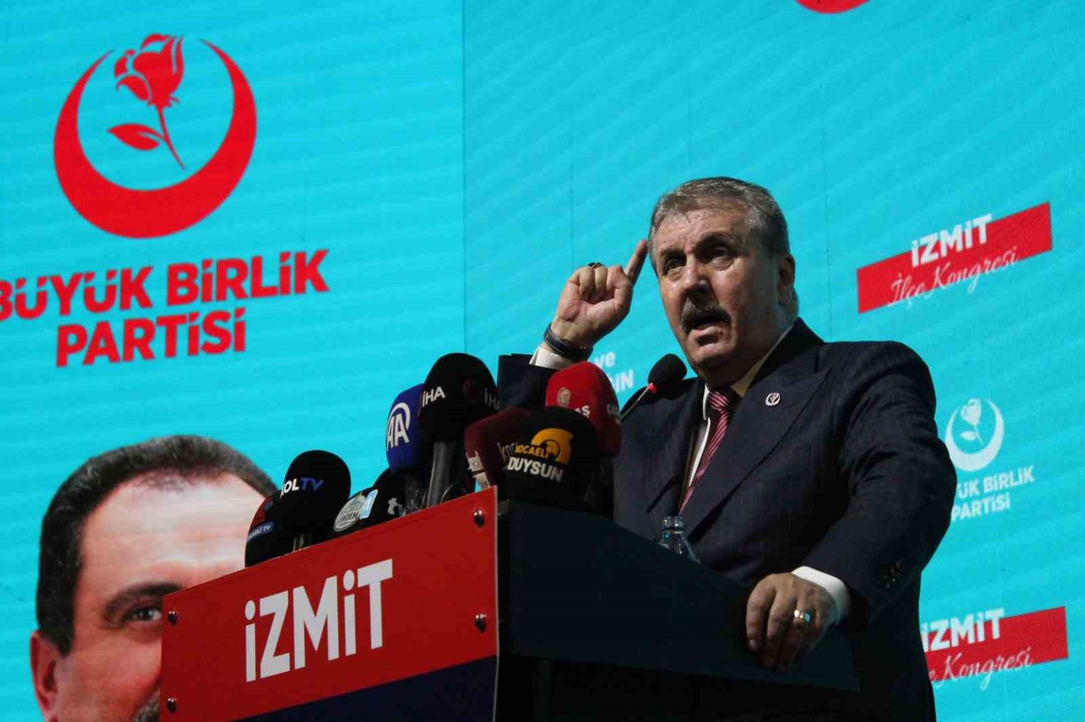 bbp-lideri-destici-islam-isbirligi-teskilati-yardimlarla-harekete-gecmeli-israil-askeri-mudahale-ederse-karsilik-verilmeli