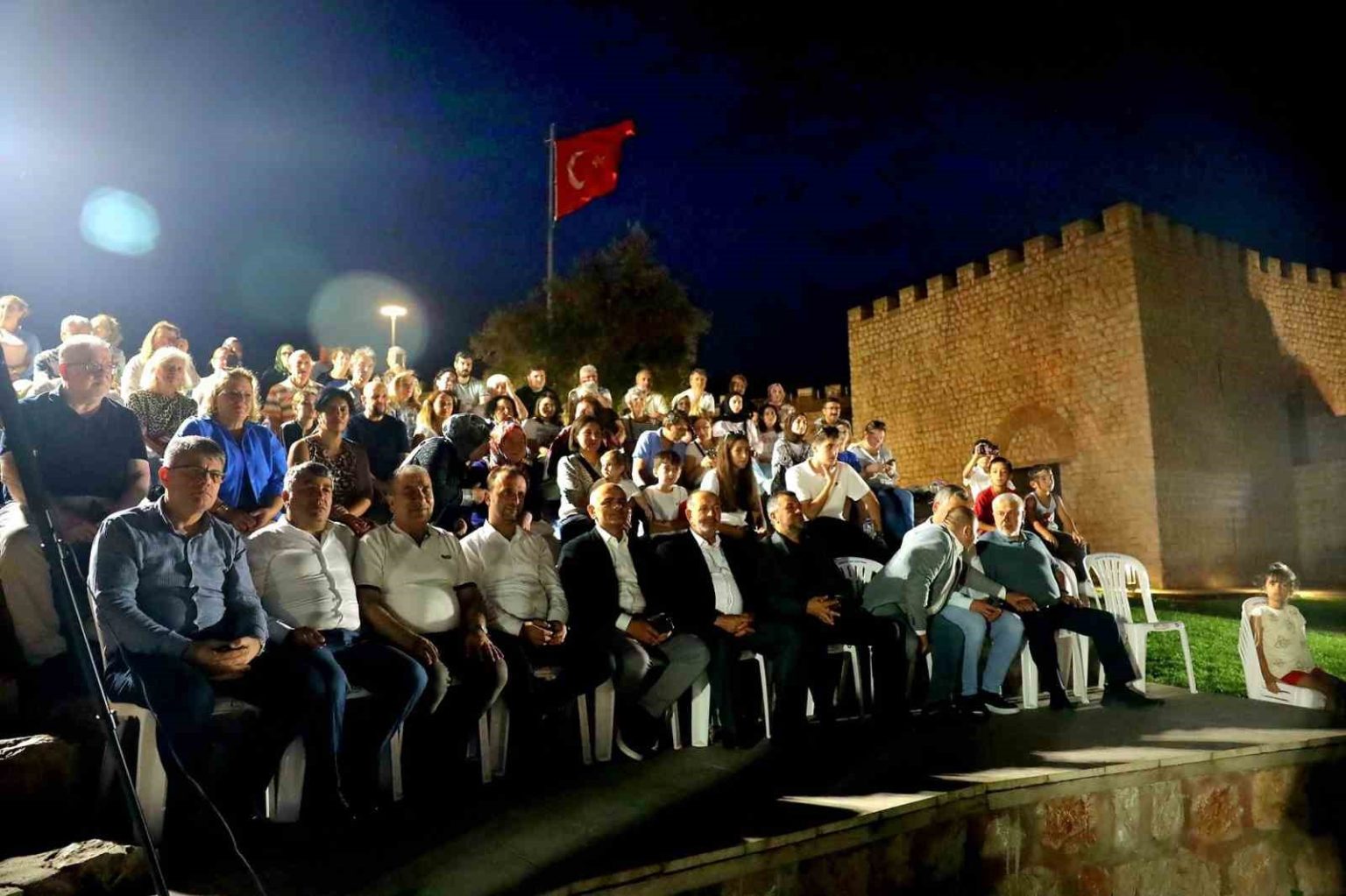 tarihi-hereke-kalesinde-sanat-ruzgari