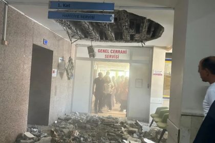 denizli-devlet-hastanesinde-yasanan-tavan-cokmesinde-2-kisi-yaralandi