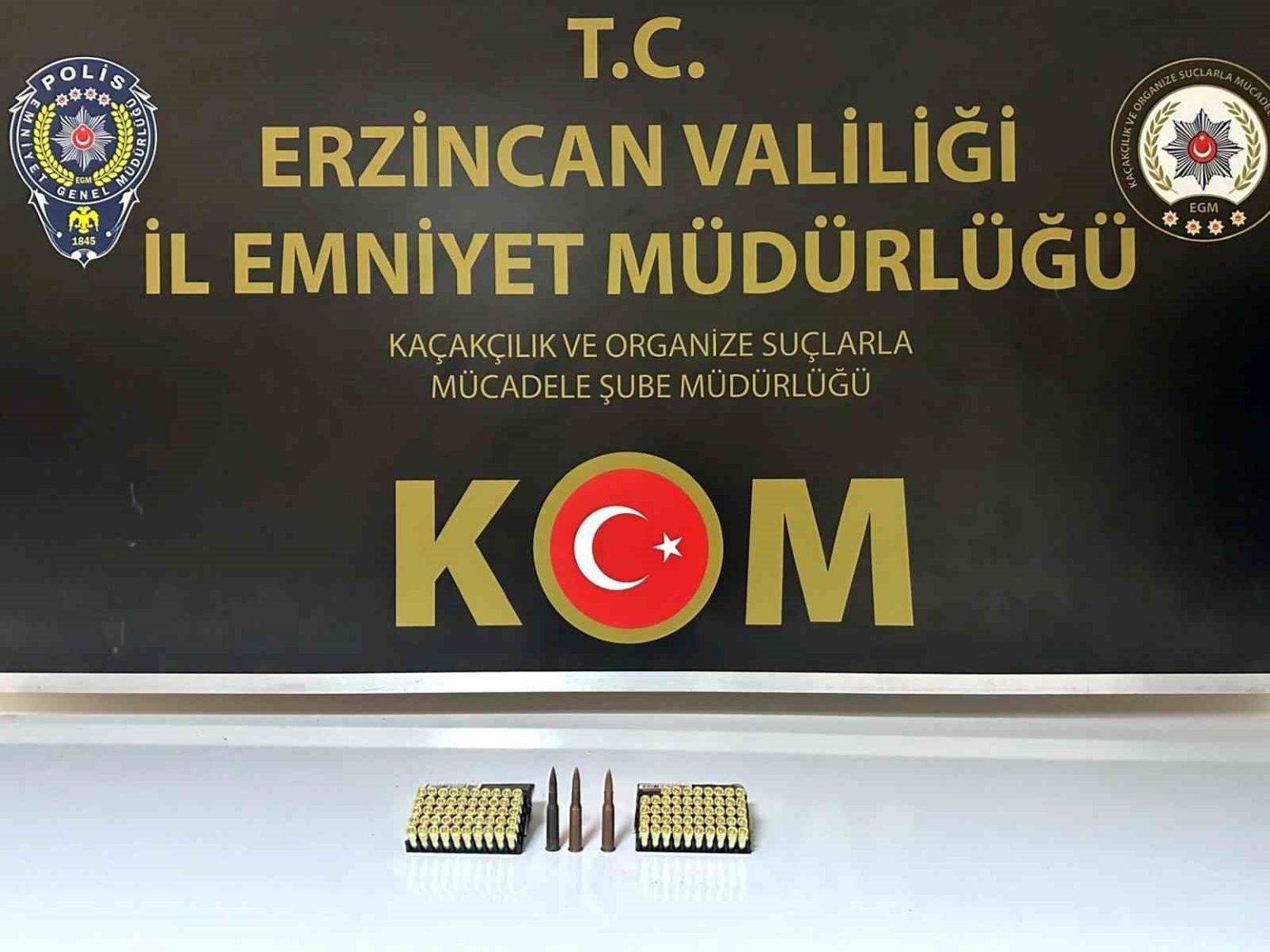 erzincanda-101-adet-mermi-ele-gecirildi