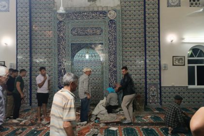 hasar-goren-camide-inceleme-yapmak-isteyen-vatandas-malzeme-dusmesi-sonucu-oldu