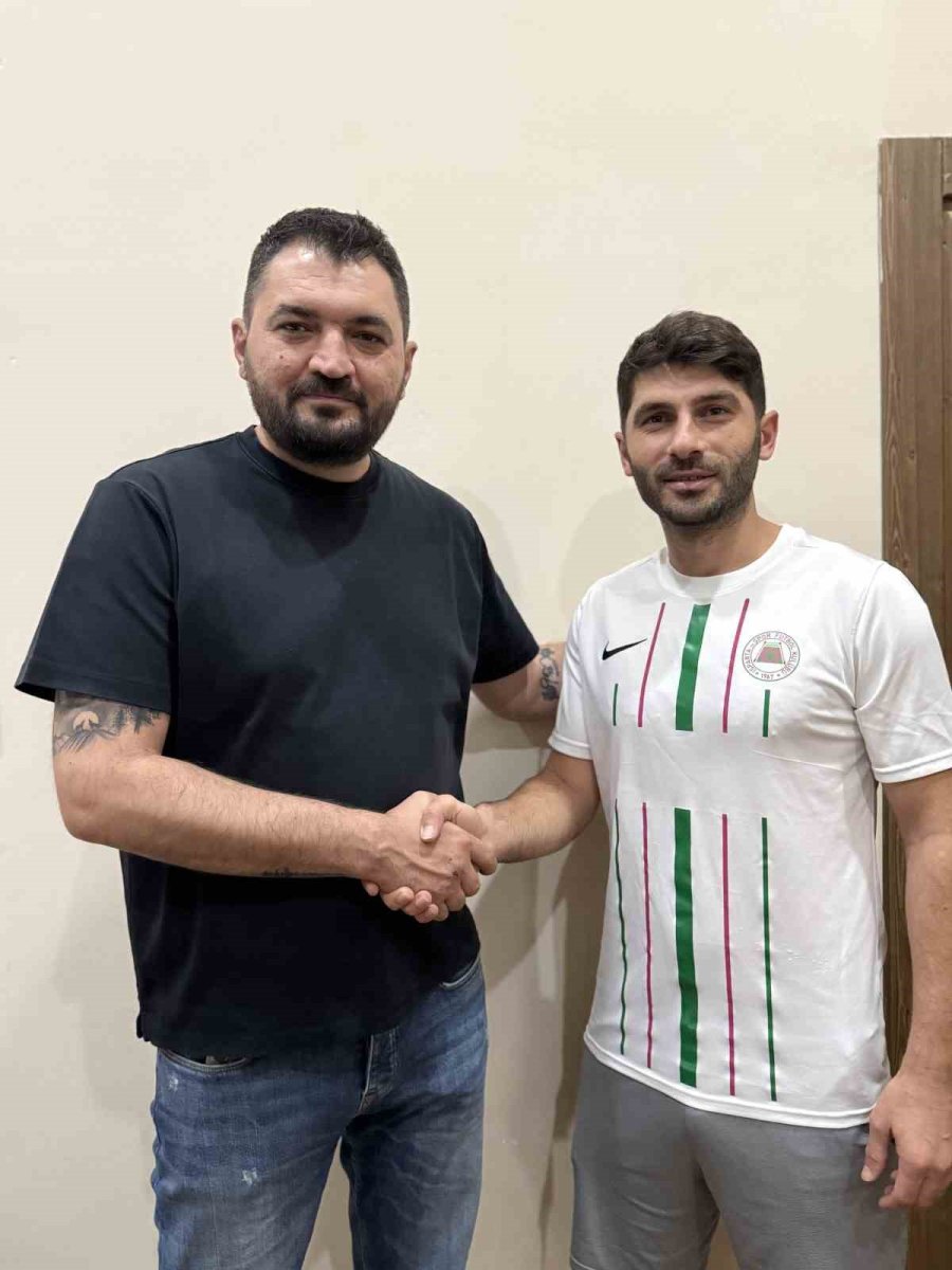 isparta-32-spor-yeni-golcusunu-kadrosuna-katti