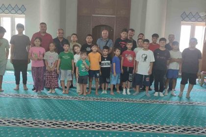 kuran-kursu-ogrencileri-sehit-tegmen-icin-kuran-i-kerim-tilaveti-yapti