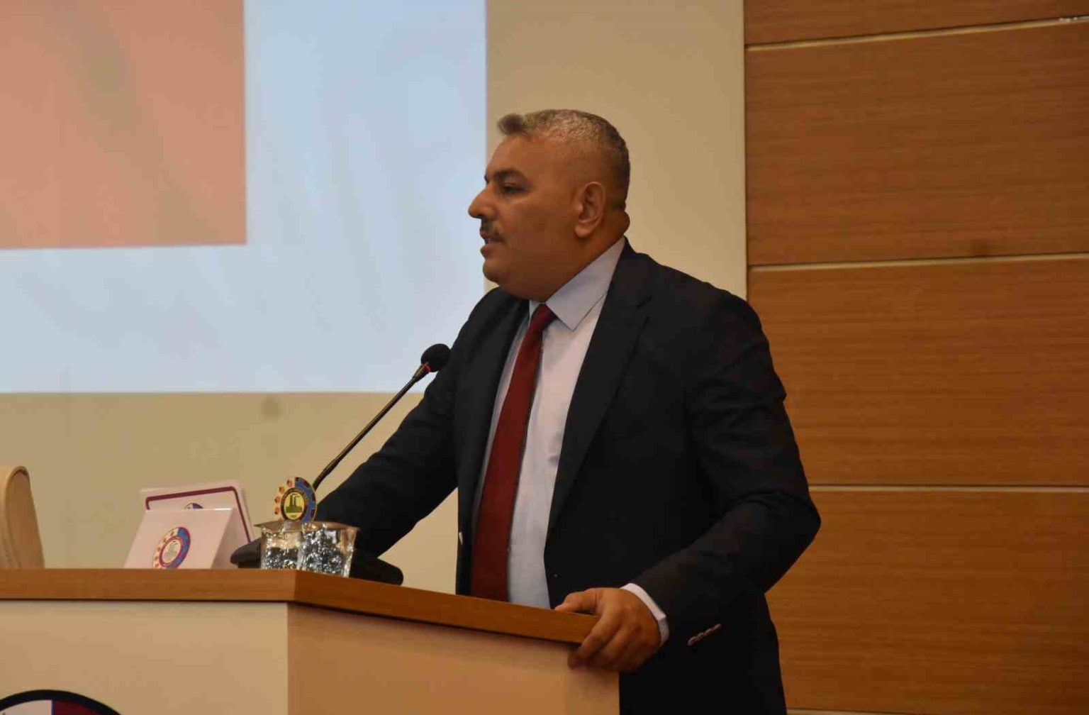 sadikoglu-aclik-zulum-ve-olum-tum-insanligin-ayibidir