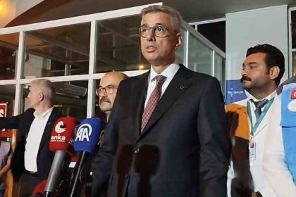 saglik-bakani-memisoglu-deprem-bolgesinde