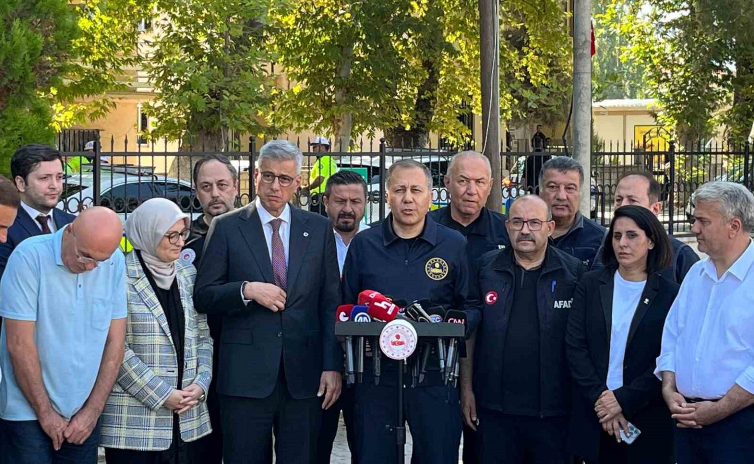 saglik-bakani-memisoglu-toplam-52-basvuru-var-29u-yarali-olarak-hastanelerimizde-tedavi-altina-alindi