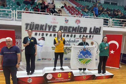sakaryanin-basarili-sporculari-diyarbakirda-kursuye-cikti