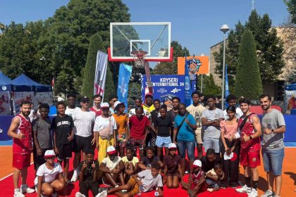 seysellerden-kayseriye-uzanan-basketbol-sevgisi