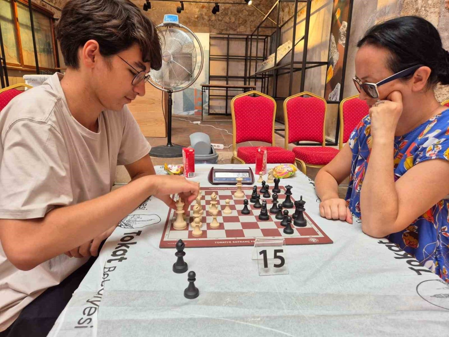 tokatta-gencler-satrancla-strateji-ve-zekada-yaristi