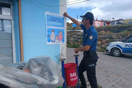 ardahanda-polis-ekiplerinden-vatandasa-brosurlu-uyari