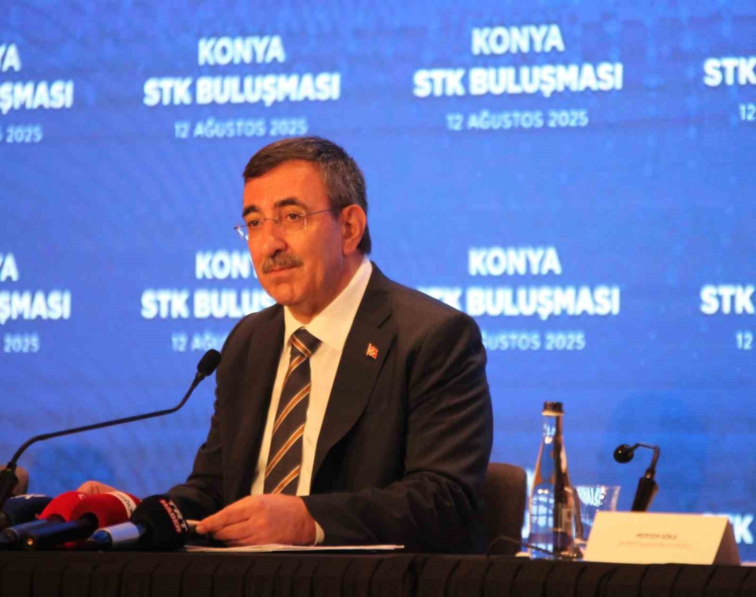 cumhurbaskani-yardimcisi-yilmaz-enflasyonu-dusurme-ve-surdurulebilir-buyume-hedeflerine-odaklandik