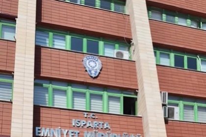 ispartada-25-milyon-tllik-nitelikli-dolandiricilik-operasyonunda-8-supheli-yakalandi