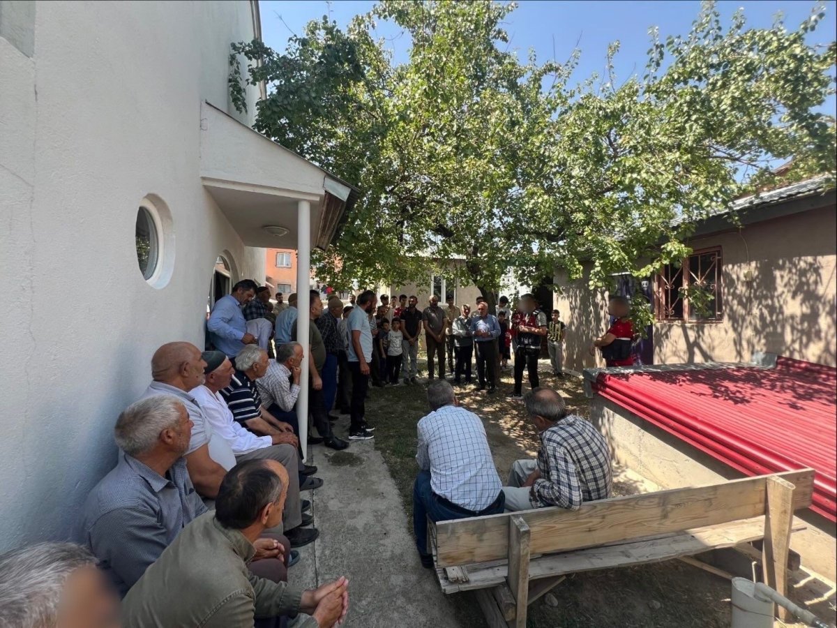 kars-jandarmadan-siber-farkindalik-ve-bilinclendirme-egitimi