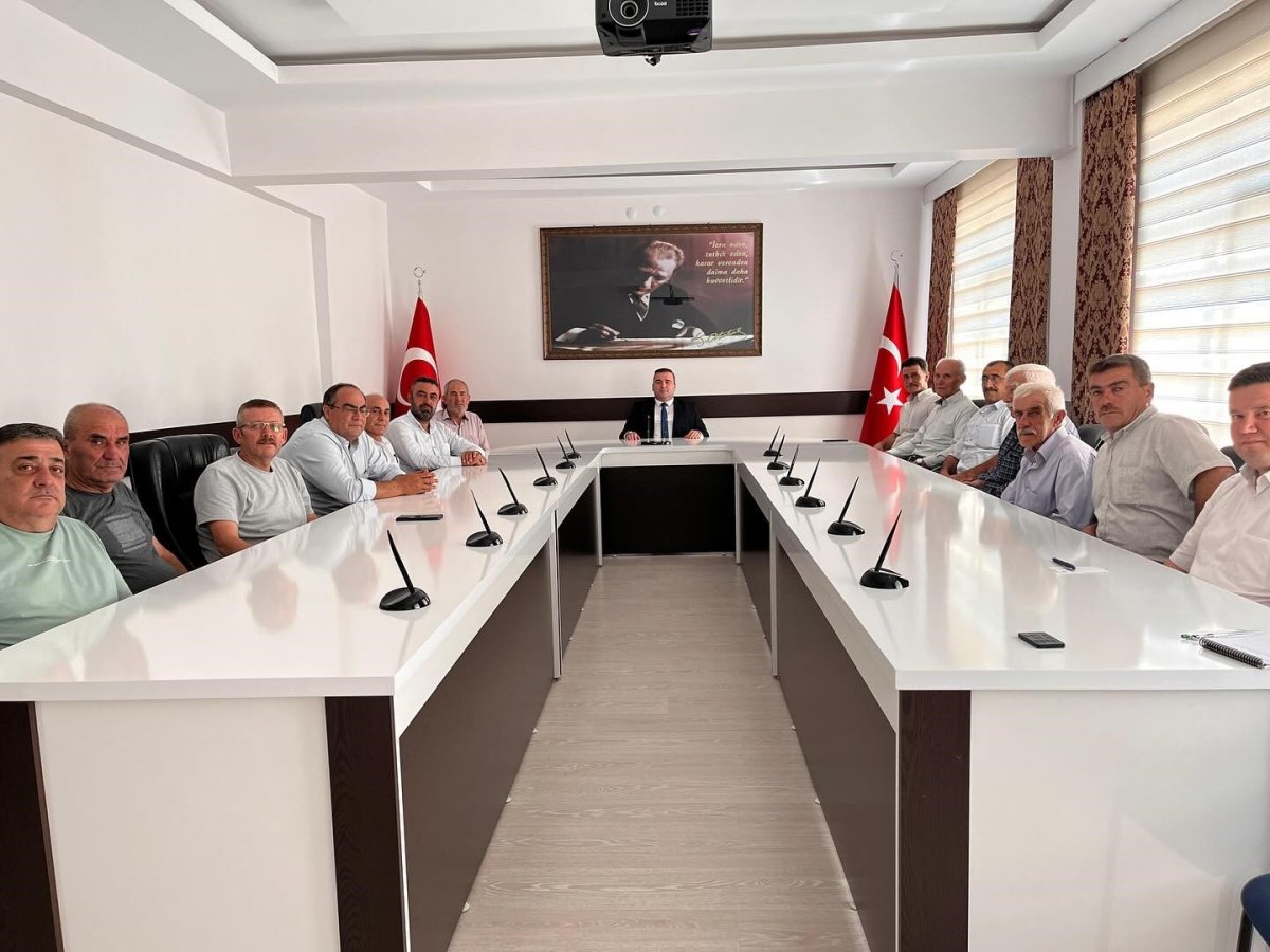 kaymakam-unal-muhtarlarla-bir-araya-geldi
