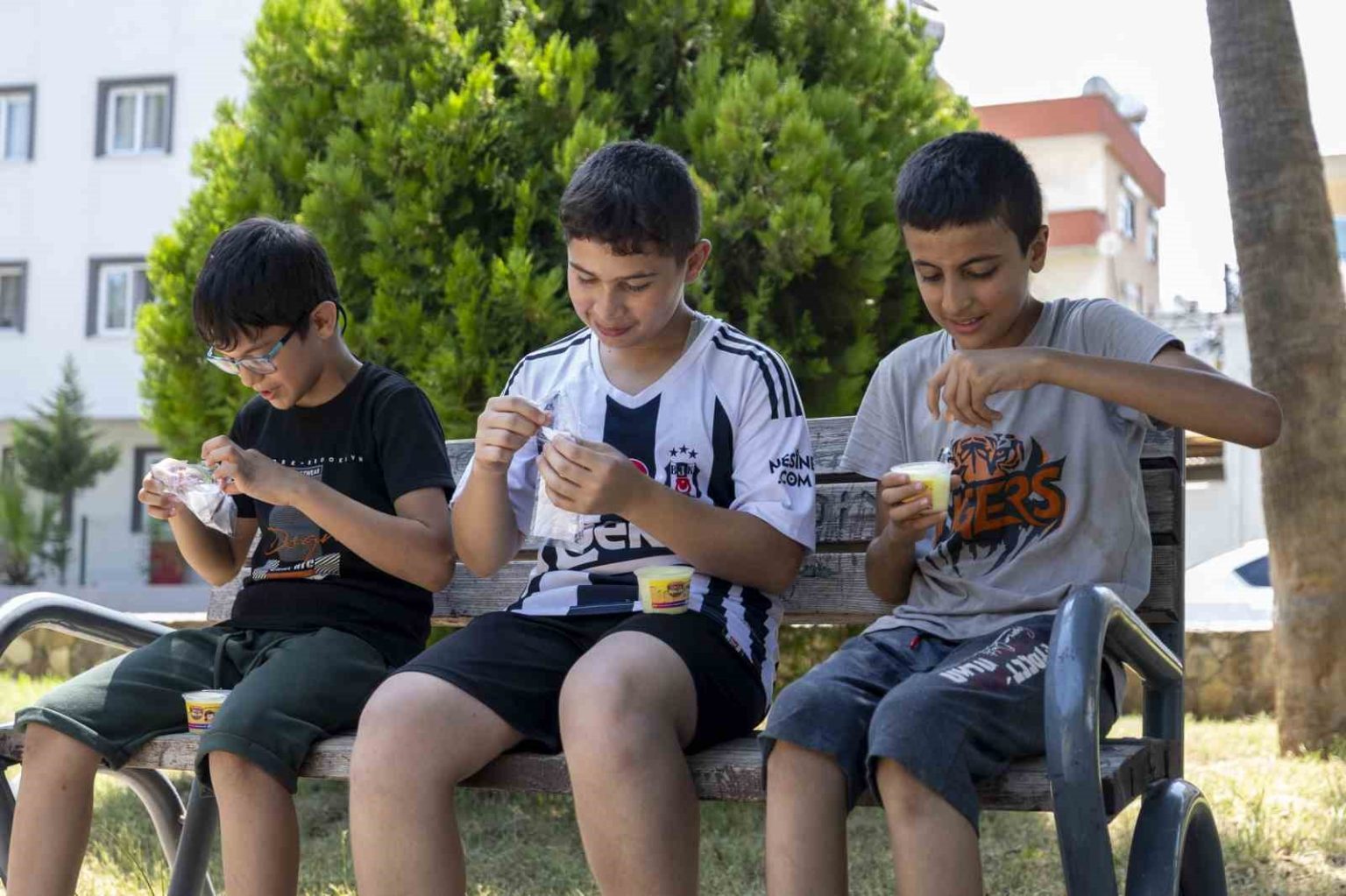 mersinde-cocuklara-yaz-boyu-ucretsiz-dondurma-keyfi