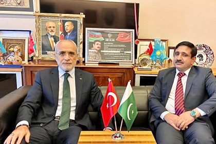 pakistan-ankara-buyukelciliginden-cumhurbaskani-basdanismani-topcuya-ziyaret