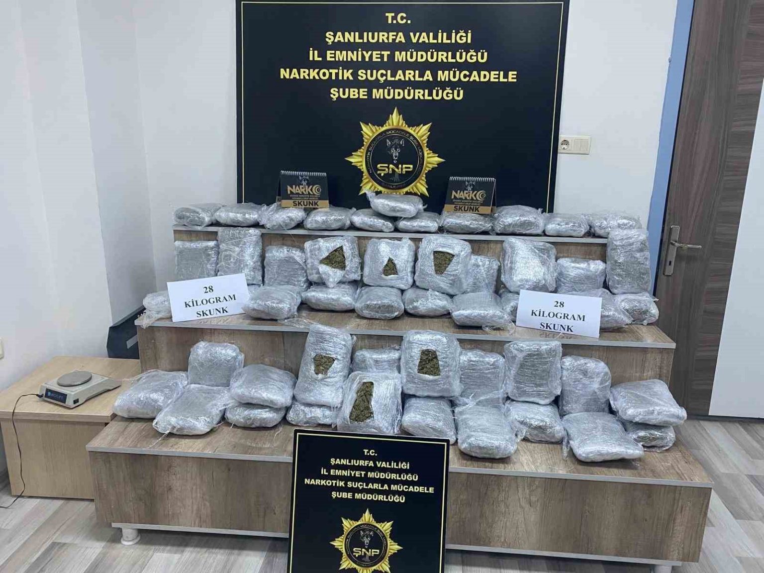 siverekte-28-kilo-skunk-ele-gecirildi-2-tutuklama