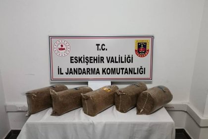 aracta-25-kilogram-kacak-tutunle-yakalanan-supheliye-islem-yapildi
