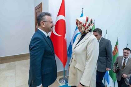 bakan-yardimcisi-yenigun-ile-vali-aksoy-sosyal-hizmet-faaliyetlerini-degerlendirdi