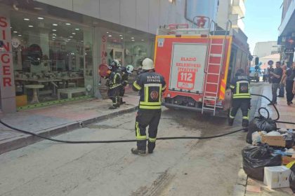 elazigda-apartman-dairesinde-korkutan-yangin