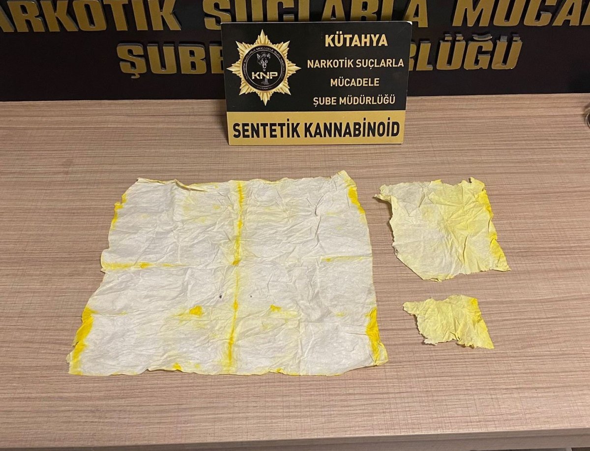 kutahyada-uyusturucu-operasyonu-7-bin-952-icimlik-bonzai-ele-gecirdi