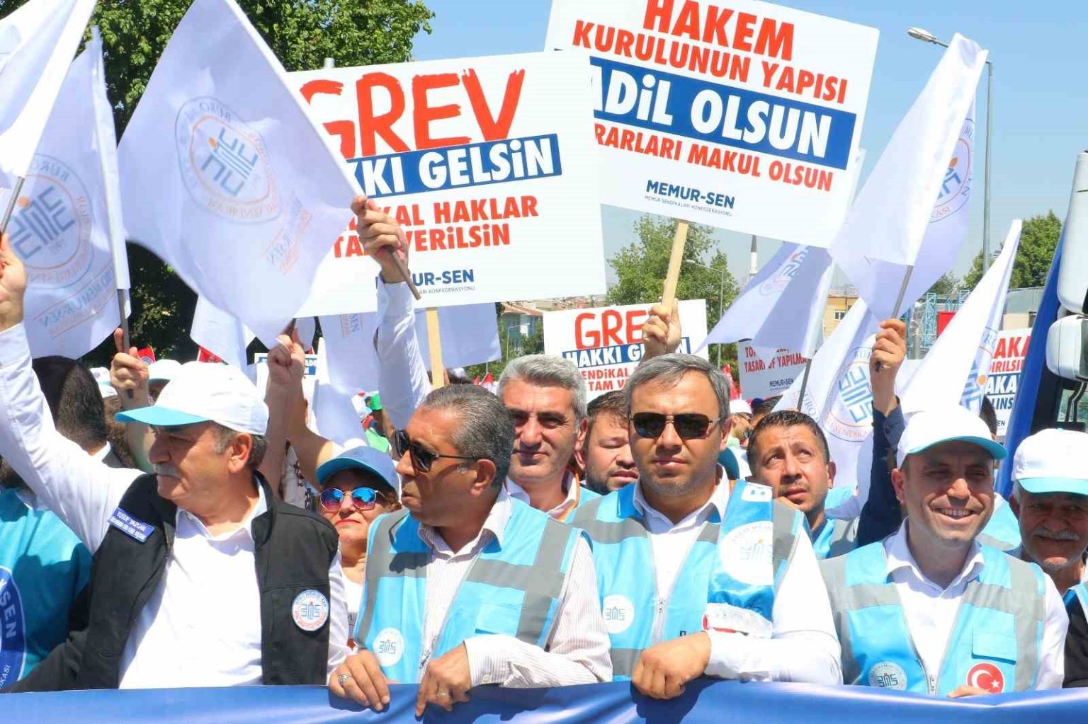 memur-senden-toplu-sozlesme-eylemi