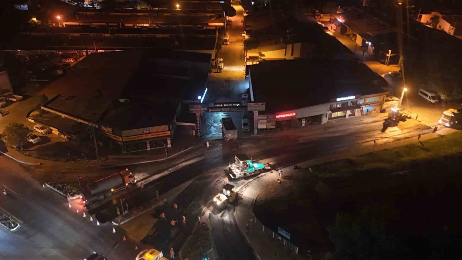 mugla-buyuksehirden-ulasim-icin-gece-mesaisi