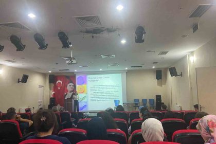 saglik-elcileri-egitimleri-akcakocada-devam-ediyor