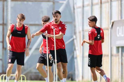 sivasspor-3-puan-hedefiyle-calisiyor