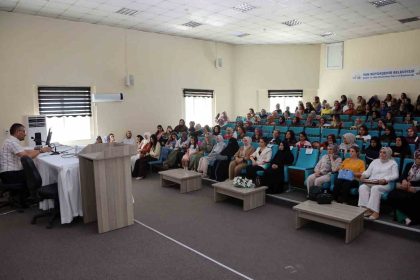 van-buyuksehir-belediyesinden-adem-personellerine-yonelik-is-ahlaki-semineri